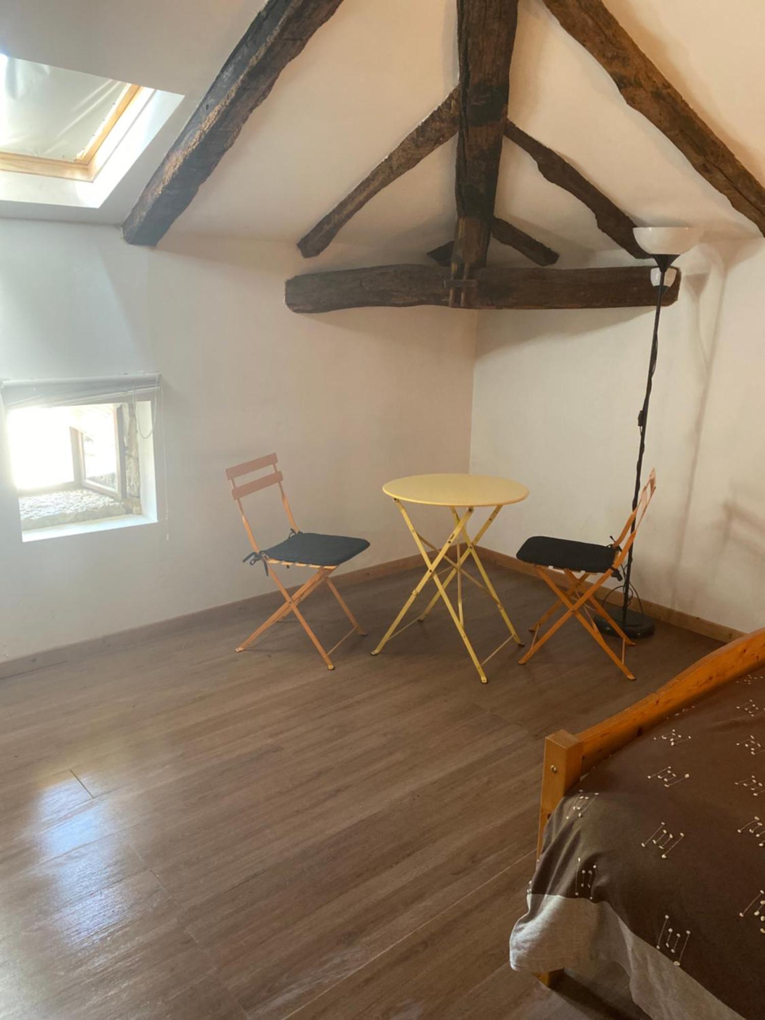 CHEZ SOPHIE -Chambres d’hôtes, Gîte et Gîte équestre Clermont-Dessous Exterior foto